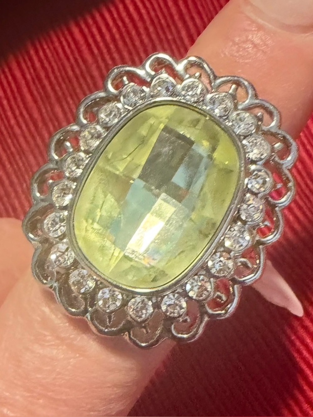 Park Lane Light Green Crystal Statement Ring Size 8 NWT